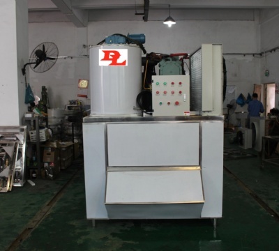 Purchase 1T flake ice machine + cold storage + iron frame from * company