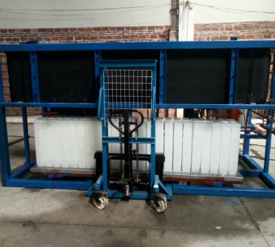 Songliang Company orders 1.2T direct cooling block ice machine from our company